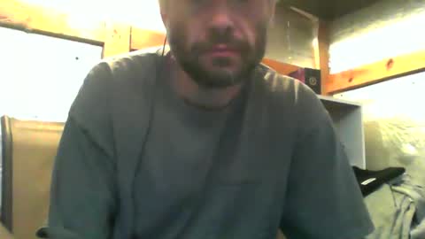 Snapshot of longdick724 chatting on December 1, 8:08 am longdick724 online show from December 1, 8:08 am