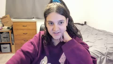 Snapshot of longhairbigbewbs chatting on September 23, 12:46 am Rose online show from September 23, 12:46 am