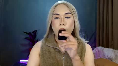 Snapshot of longoria_crawford chatting on March 5, 7:59 am My Lover Dadddy roberto online show from March 5, 7:59 am