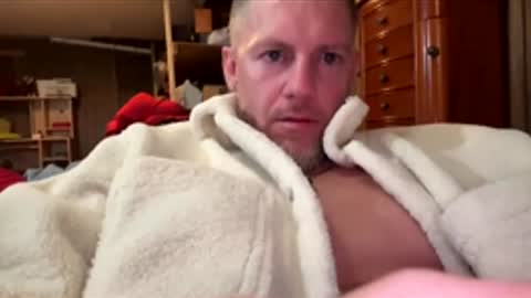Snapshot of longstrokin8869 chatting on May 18, 9:26 am Bradsobad88 online show from May 18, 9:26 am