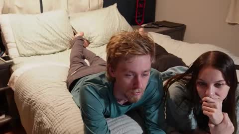 Snapshot of longtimerambler chatting on December 20, 3:35 am longtimerambler online show from December 20, 3:35 am