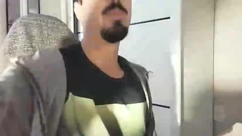 Snapshot of lookaz4010 chatting on December 5, 12:58 pm Lucas online show from December 5, 12:58 pm