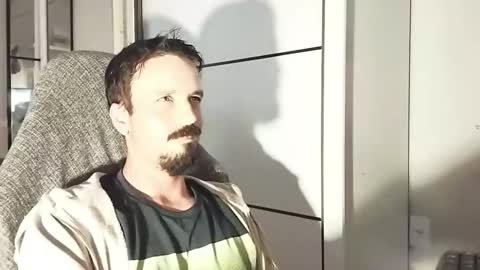 Snapshot of lookaz4010 chatting on December 17, 5:30 pm Lucas online show from December 17, 5:30 pm