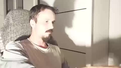 Snapshot of lookaz4010 chatting on December 20, 11:45 pm Lucas online show from December 20, 11:45 pm