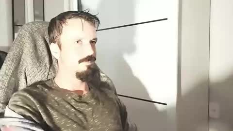 Snapshot of lookaz4010 chatting on March 10, 1:05 pm Lucas online show from March 10, 1:05 pm