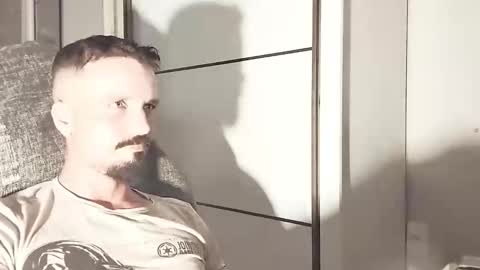 Snapshot of lookaz4010 chatting on March 17, 6:33 pm Lucas online show from March 17, 6:33 pm