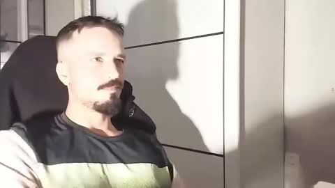 Snapshot of lookaz4010 chatting on March 19, 12:53 pm Lucas online show from March 19, 12:53 pm