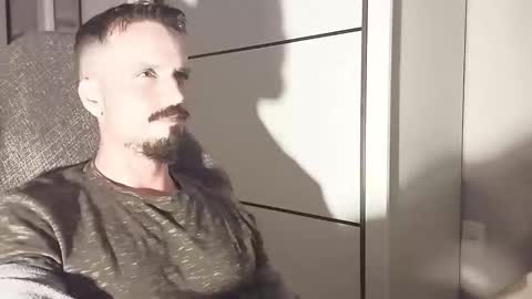 Snapshot of lookaz4010 chatting on March 22, 1:53 am Lucas online show from March 22, 1:53 am