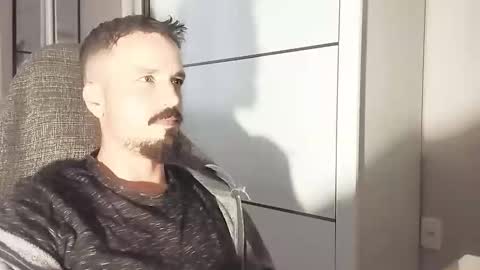 Snapshot of lookaz4010 chatting on March 23, 12:42 pm Lucas online show from March 23, 12:42 pm