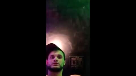 Snapshot of lookhim25 chatting on May 26, 6:37 pm lookhim25 online show from May 26, 6:37 pm