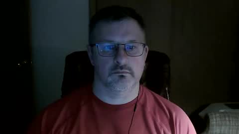 Snapshot of lookin75 chatting on April 11, 2:16 am lookin75 online show from April 11, 2:16 am