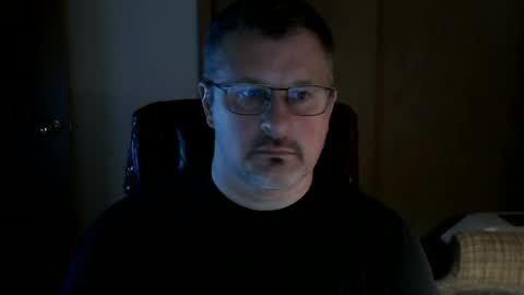 Snapshot of lookin75 chatting on June 24, 2:21 am lookin75 online show from June 24, 2:21 am