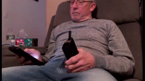 Snapshot of looking469 chatting on February 22, 1:31 pm looking469 online show from February 22, 1:31 pm