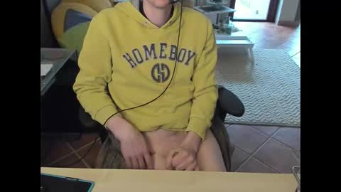 loomie online show from October 28, 12:09 pm