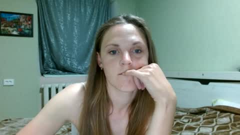Lora online show from June 11, 8:51 pm