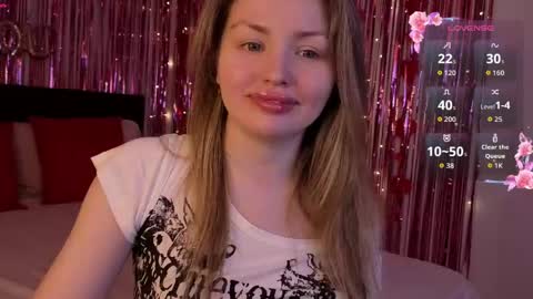Lora online show from April 30, 8:57 pm