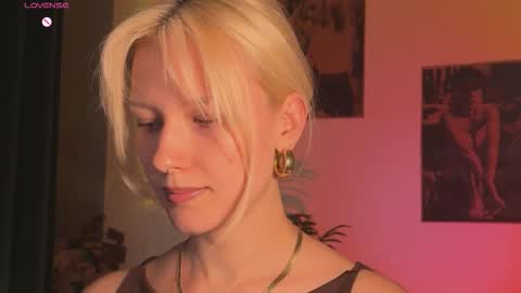 Lora heil online show from September 13, 4:07 pm