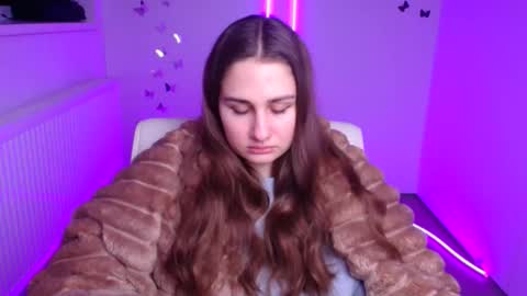 Lora online show from February 6, 7:23 am