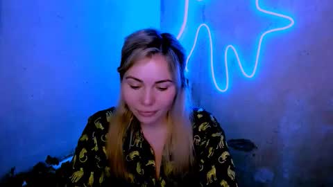 Lora online show from March 11, 3:23 am