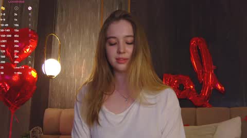 Loraine online show from February 21, 6:15 pm