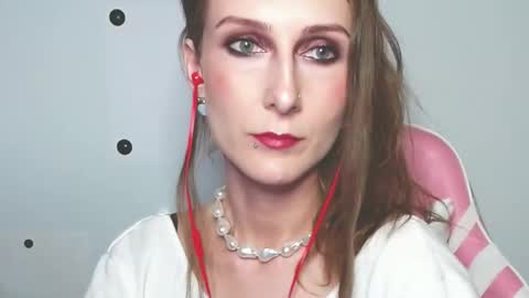 Snapshot of loravinaa chatting on March 29, 12:21 am Lora online show from March 29, 12:21 am