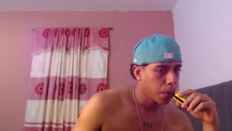 lord_dainn online show from May 5, 12:29 am