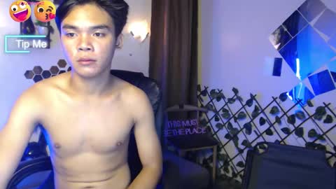 lord_hotasian online show from March 26, 7:47 am