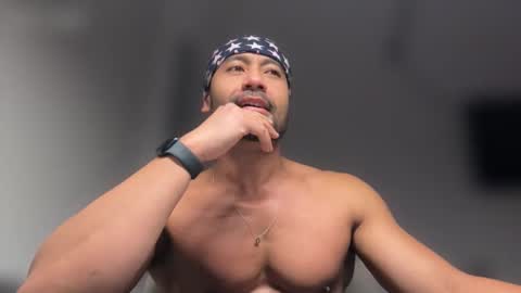 Snapshot of lordcalepecs chatting on February 6, 4:06 am Cale online show from February 6, 4:06 am