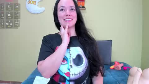 Snapshot of loreen_grey chatting on October 4, 6:17 pm Loren Grey online show from October 4, 6:17 pm