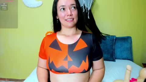 Snapshot of loreen_grey chatting on October 27, 8:46 pm Loren Grey online show from October 27, 8:46 pm