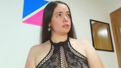 Snapshot of loreen_grey chatting on May 7, 8:36 pm Loren Grey online show from May 7, 8:36 pm