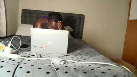 Snapshot of lorelah_sweetgirl chatting on March 24, 8:08 am LORELAH online show from March 24, 8:08 am