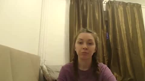 Snapshot of lorelea_cute chatting on February 12, 3:29 pm Lorelea cute online show from February 12, 3:29 pm