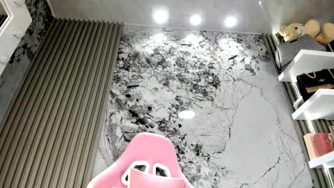 Snapshot of loren_baker chatting on January 7, 5:48 pm Doll Queen online show from January 7, 5:48 pm