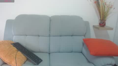 Loren online show from August 4, 3:47 pm