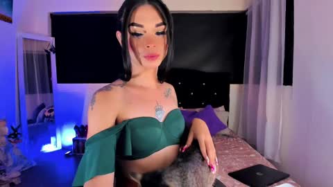 lesly lorena online show from January 31, 9:59 am