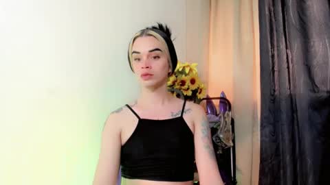 Snapshot of lorena_capelli_ chatting on March 19, 8:24 pm lesly lorena online show from March 19, 8:24 pm