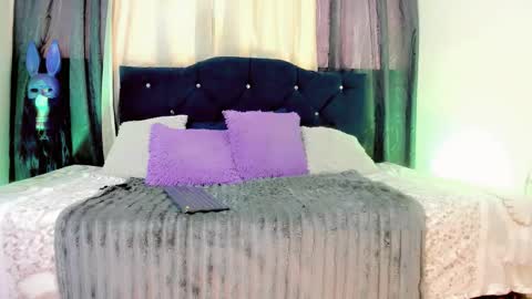 Snapshot of lorena_capelli_ chatting on April 1, 7:22 pm lesly lorena online show from April 1, 7:22 pm