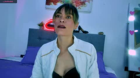 Snapshot of lorena_sweet3 chatting on April 24, 1:46 pm lorena_sweet3 online show from April 24, 1:46 pm