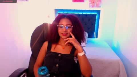 Lorena Vieira  online show from January 18, 6:53 pm