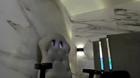 Snapshot of lorena_watson chatting on February 19, 11:06 am lorena_watson online show from February 19, 11:06 am