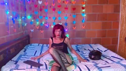 Snapshot of lorenacapelli chatting on February 6, 9:06 pm Lorena Capelli online show from February 6, 9:06 pm