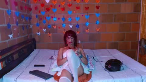 Snapshot of lorenacapelli chatting on February 12, 10:15 pm Lorena Capelli online show from February 12, 10:15 pm