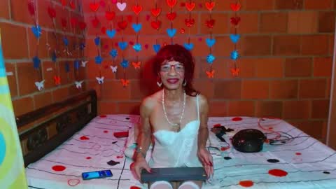 Snapshot of lorenacapelli chatting on September 18, 12:23 am Lorena Capelli online show from September 18, 12:23 am