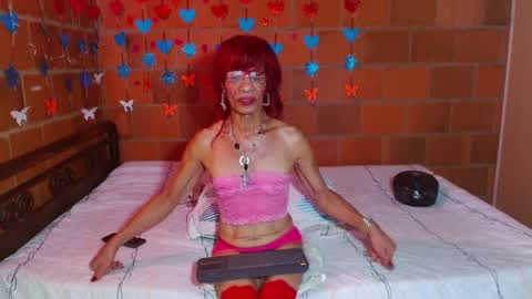 Snapshot of lorenacapelli chatting on September 29, 12:43 pm Lorena Capelli online show from September 29, 12:43 pm