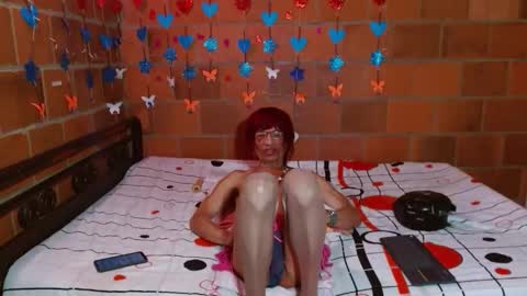 Snapshot of lorenacapelli chatting on October 23, 12:10 am Lorena Capelli online show from October 23, 12:10 am