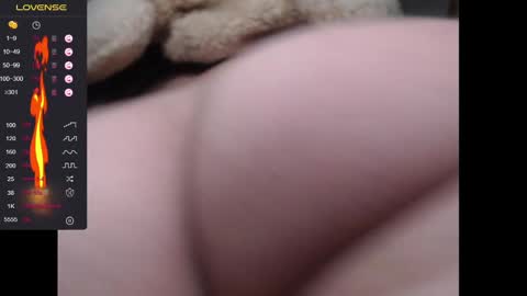 lorenitha online show from December 18, 2:42 am