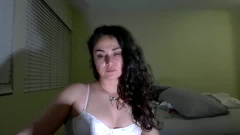lorenlovely online show from September 17, 5:20 am