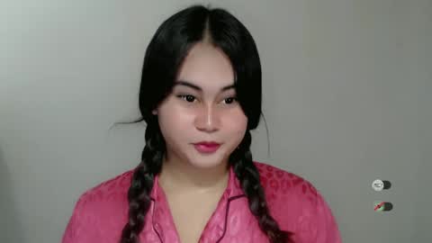 LOREN online show from December 23, 3:01 pm