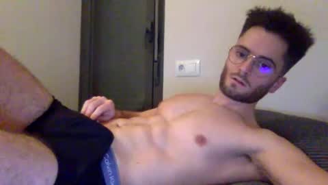 Snapshot of lorenzo6629 chatting on February 6, 10:02 pm lorenzo6229 online show from February 6, 10:02 pm